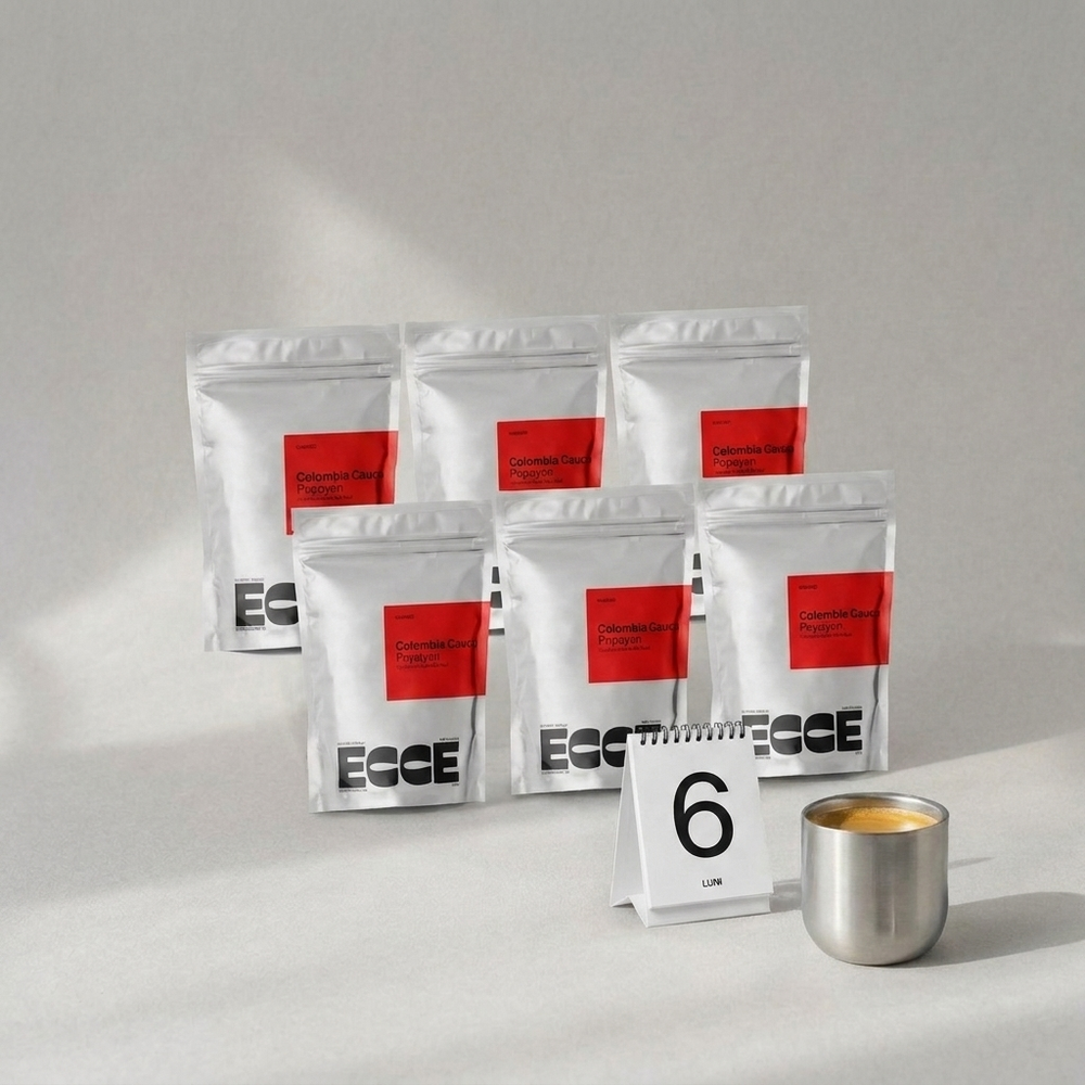 Abonament ECCE pentru 6 luni: șase pungi de cafea, calendar și ceașcă din inox fără toartă.